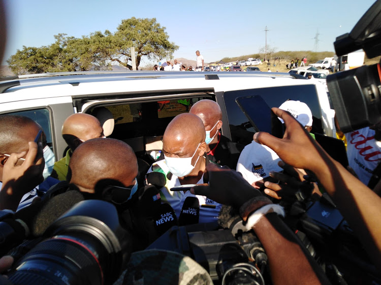 SANEF OUTRAGED BY ATTACKS ON JOURNALISTS AT NKANDLA ...